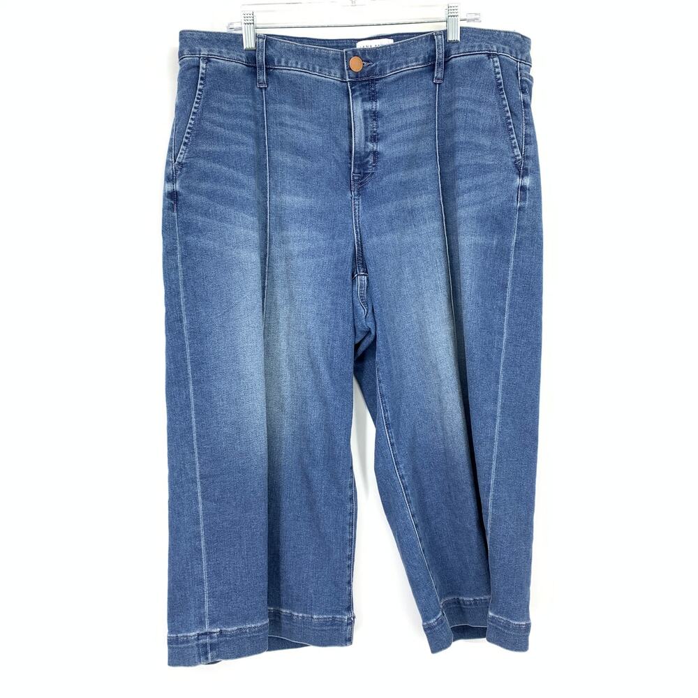 Lane Bryant Signature Fit Mid Rise Wide Leg Capri Jeans Sz 18 Flex Magic Waist